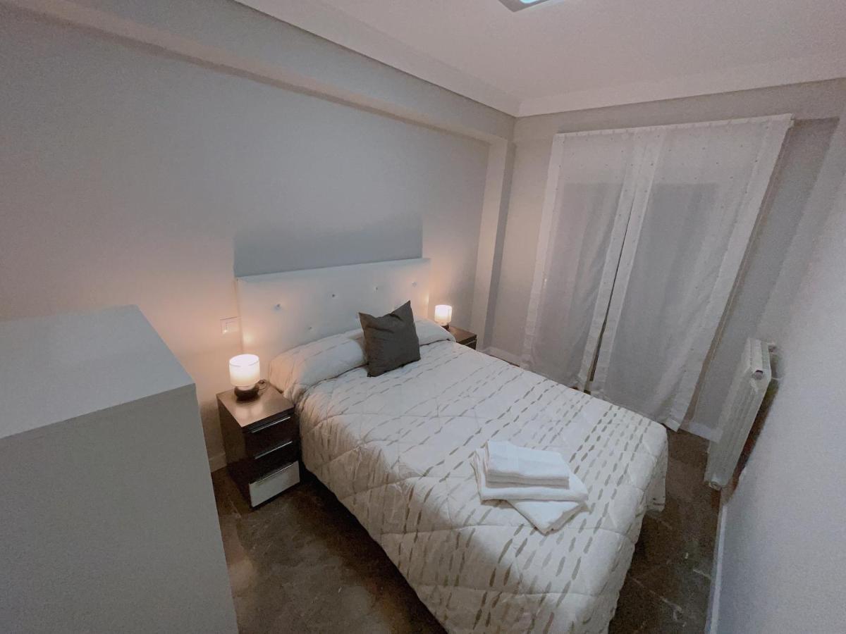 Piso Atares Calle Alfonso Leilighet Zaragoza Eksteriør bilde